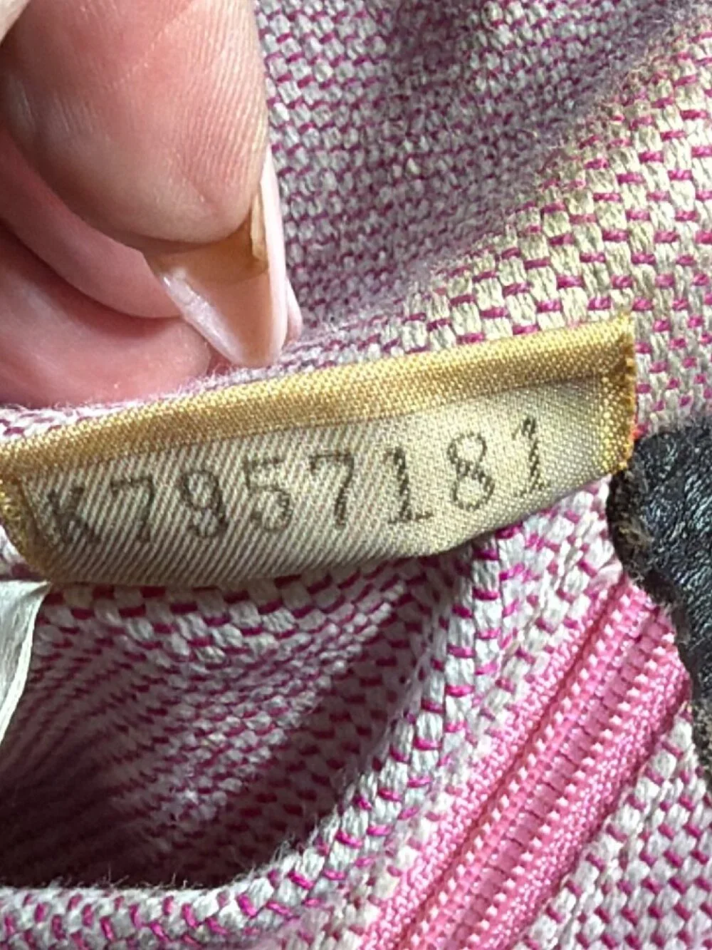 Dooney & Bourke your item color